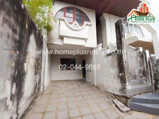 For sale 44 Beds townhouse in Lam Luk Ka, Pathum Thani