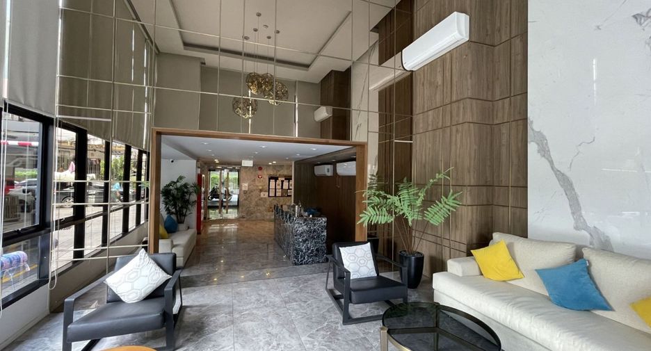 À vendre studio condo à Phra Khanong, Bangkok