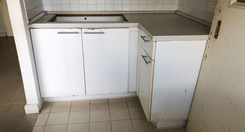 For sale studio condo in Yan Nawa, Bangkok