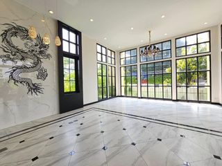 For rent 2 bed retail Space in Mueang Samut Prakan, Samut Prakan
