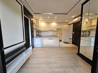 For rent 2 bed retail Space in Mueang Samut Prakan, Samut Prakan