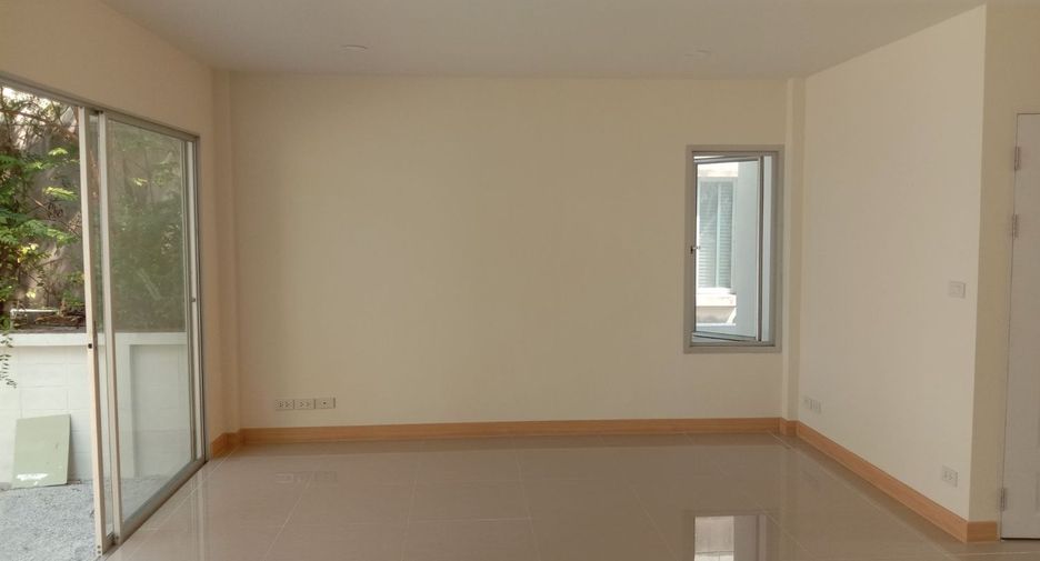 Casa en venta de estudio en Bang Khen, Bangkok