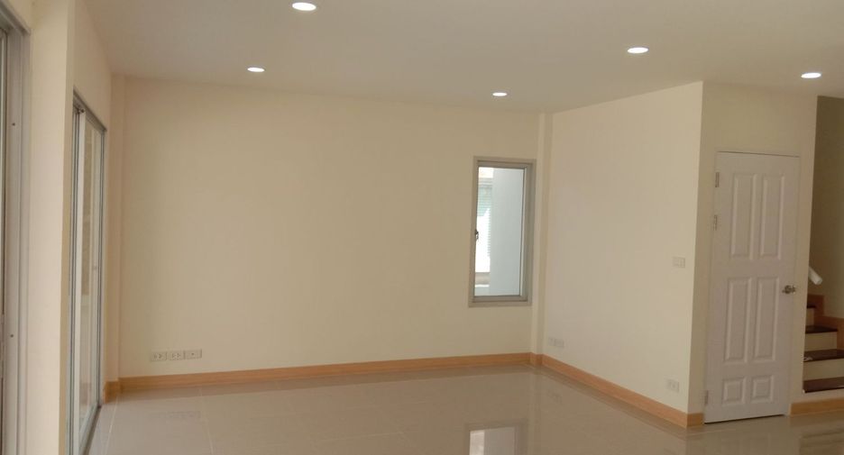 Casa en venta de estudio en Bang Khen, Bangkok