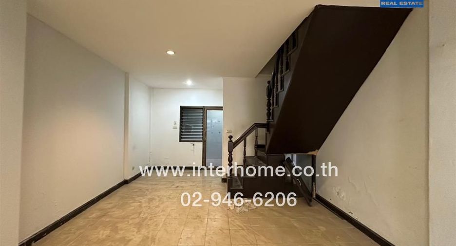 For sale 2 Beds townhouse in Mueang Nonthaburi, Nonthaburi