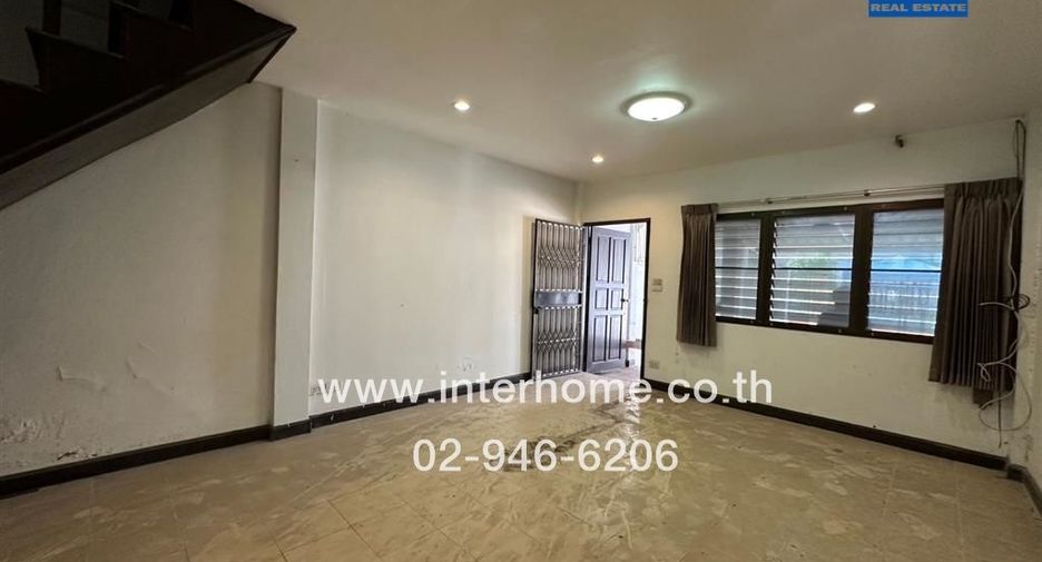 For sale 2 Beds townhouse in Mueang Nonthaburi, Nonthaburi