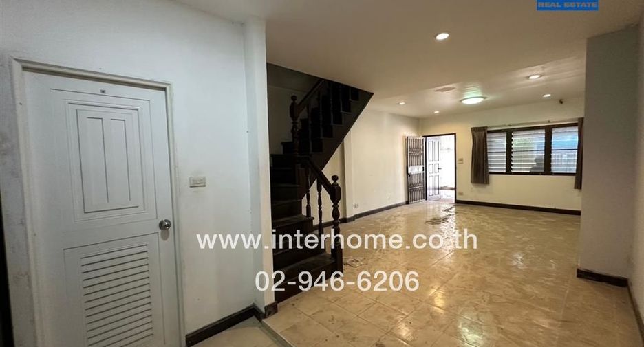 For sale 2 Beds townhouse in Mueang Nonthaburi, Nonthaburi