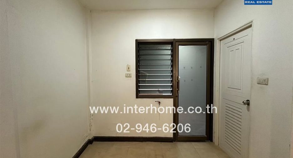 For sale 2 Beds townhouse in Mueang Nonthaburi, Nonthaburi