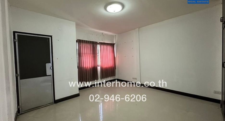 For sale 2 Beds townhouse in Mueang Nonthaburi, Nonthaburi