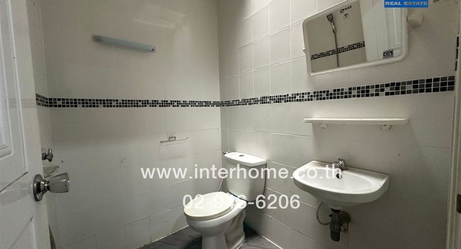 For sale 2 Beds townhouse in Mueang Nonthaburi, Nonthaburi