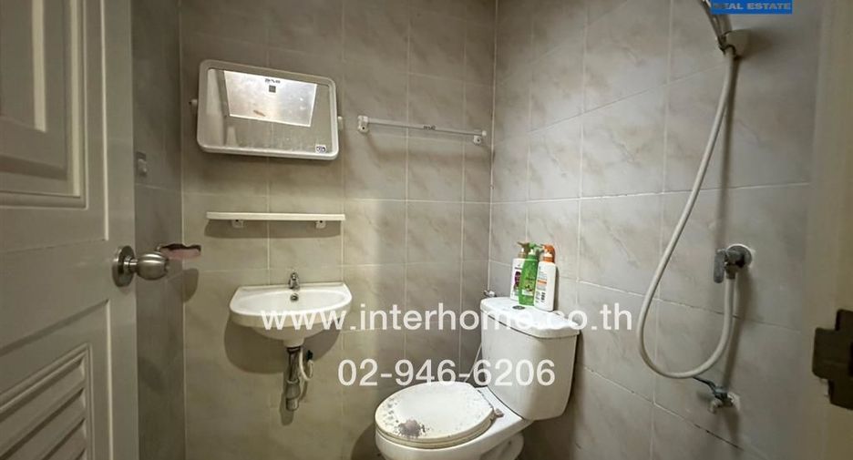 For sale 2 Beds townhouse in Mueang Nonthaburi, Nonthaburi
