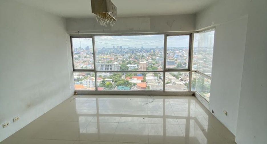 For sale studio condo in Huai Khwang, Bangkok
