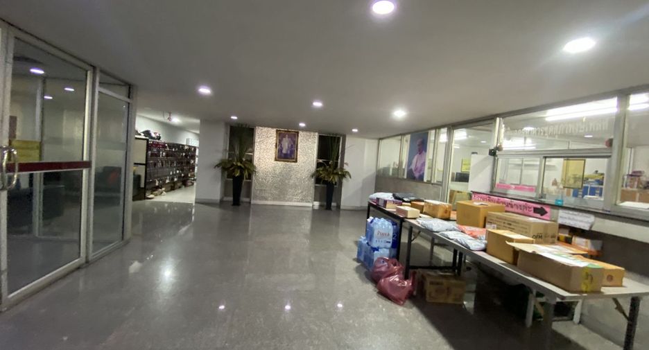 For sale studio condo in Huai Khwang, Bangkok