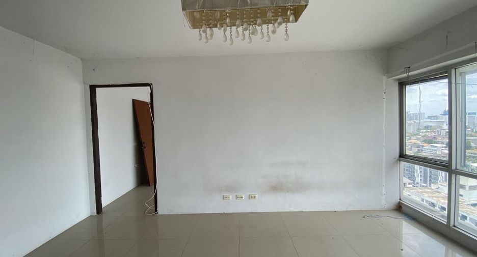 For sale studio condo in Huai Khwang, Bangkok