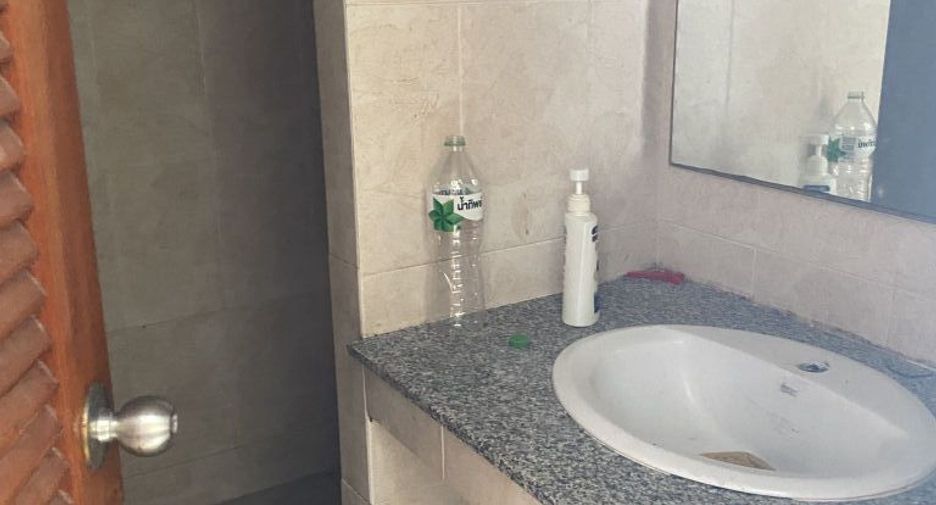 For sale studio condo in Huai Khwang, Bangkok