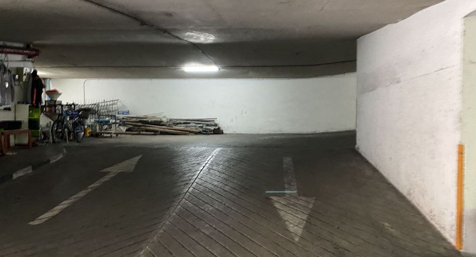 For sale studio condo in Huai Khwang, Bangkok