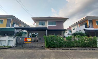 À vendre studio maison à Min Buri, Bangkok