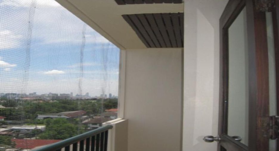 For sale studio condo in Bangkok Noi, Bangkok