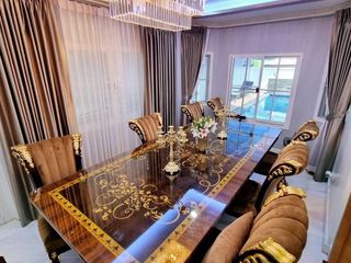 For sale 4 Beds house in Khlong San, Bangkok