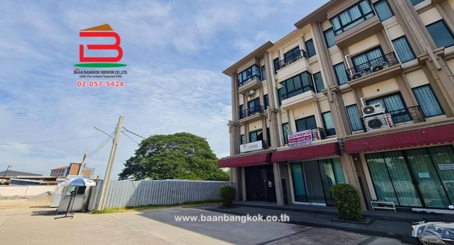 For sale 3 bed office in Saphan Sung, Bangkok