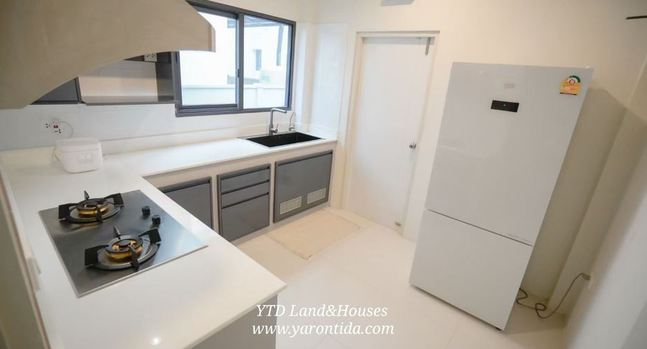 Haus zur Miete und zum Kauf mit 3 Zimmer in Bang Phli, Samut Prakan