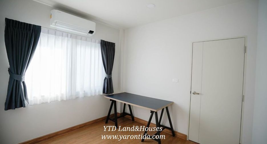 Haus zur Miete und zum Kauf mit 3 Zimmer in Bang Phli, Samut Prakan