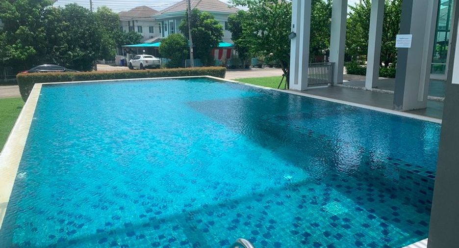 Haus zum Kauf mit Studio in Khlong Sam Wa, Bangkok