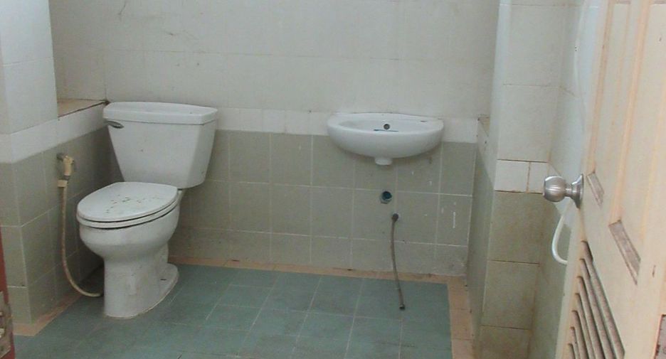 For sale スタジオ house in Taling Chan, Bangkok