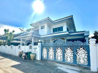 For rent 6 bedrooms house in Taling Chan, Bangkok