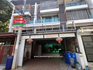 For sale 2 bedrooms townhouse in Bang Khun Thian, Bangkok