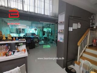 For sale 2 bedrooms townhouse in Bang Khun Thian, Bangkok