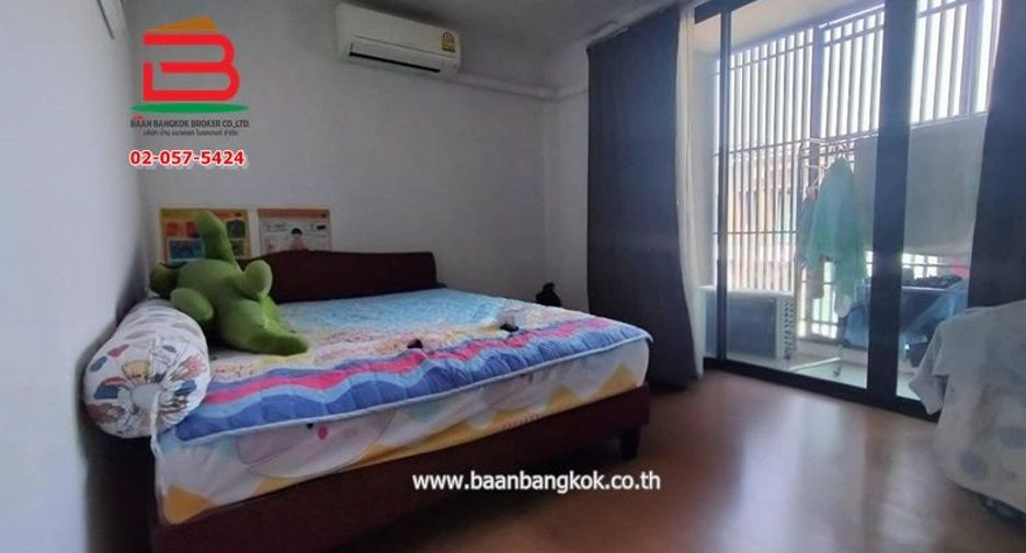 For sale 2 bedrooms townhouse in Bang Khun Thian, Bangkok