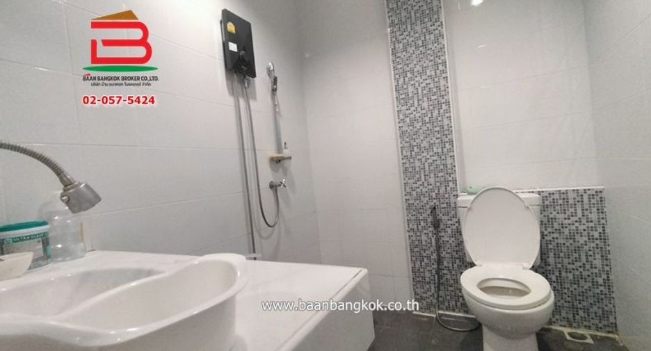 For sale 2 bedrooms townhouse in Bang Khun Thian, Bangkok