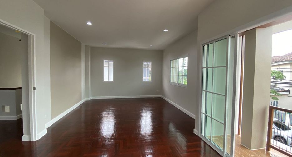 Casa en venta de estudio en Bang Khen, Bangkok