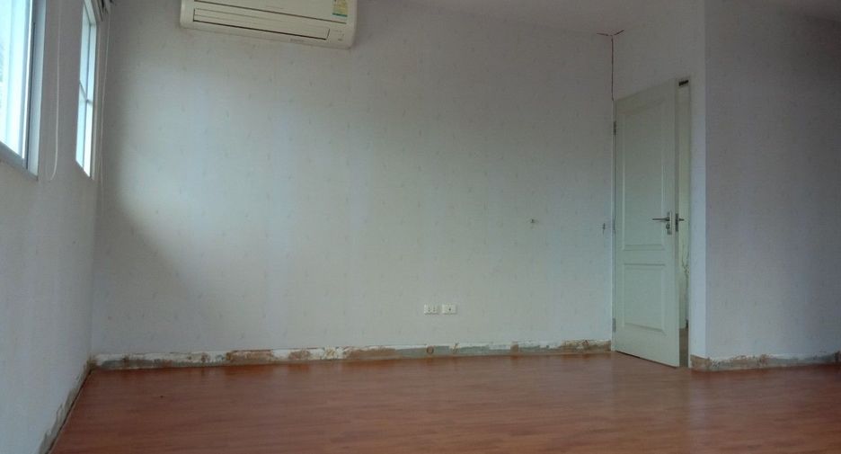 For sale スタジオ house in Thung Khru, Bangkok