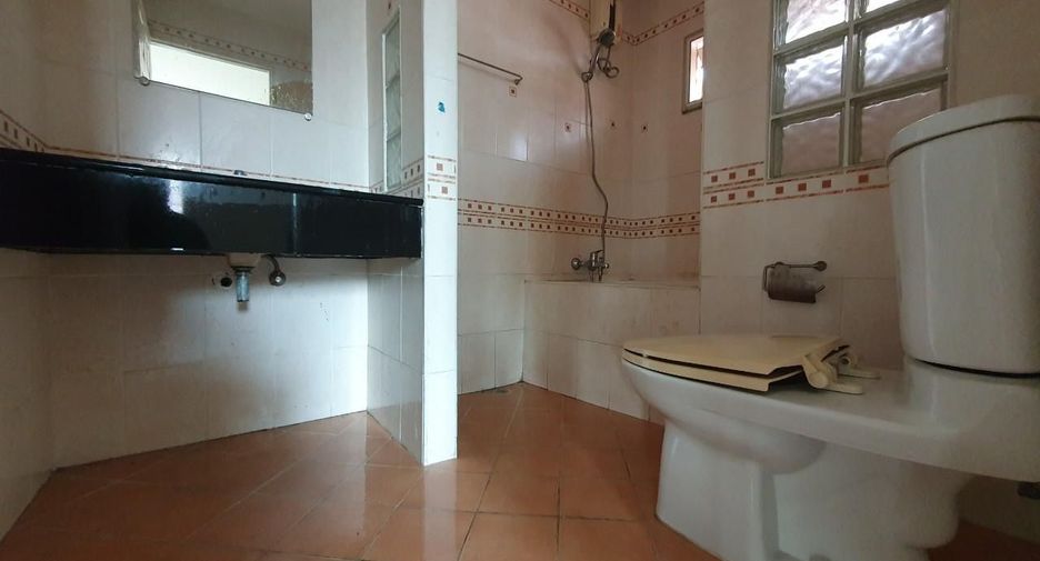 For sale studio house in Khlong Sam Wa, Bangkok