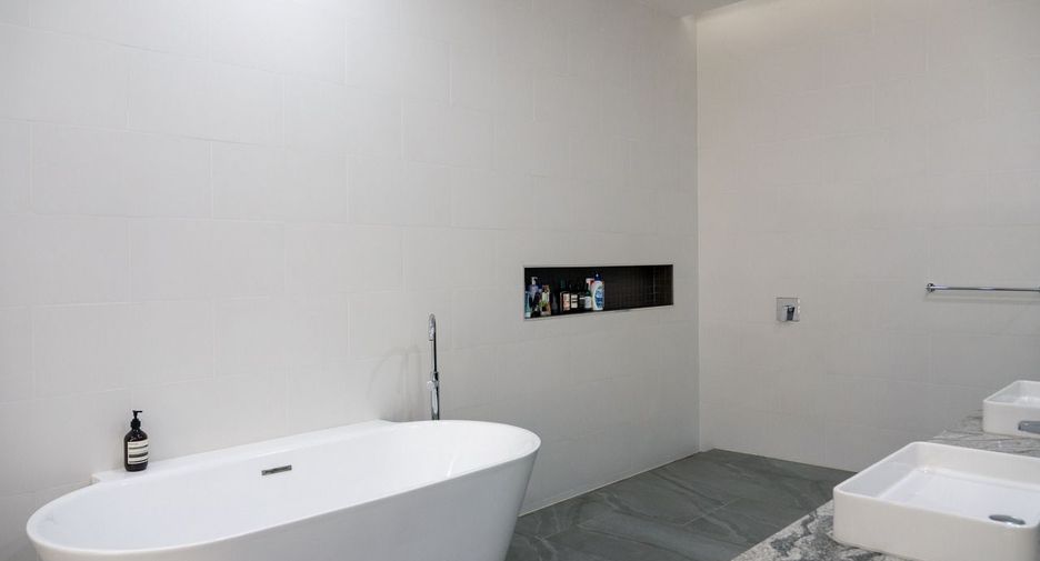 For sale 3 bed apartment in Thalang, Phuket
