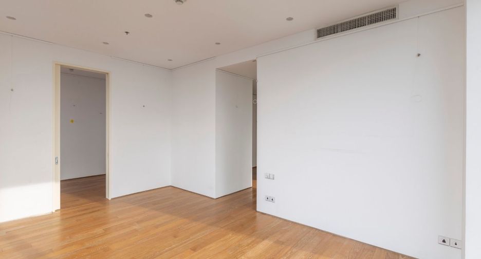 Condo en alquiler y en venta de 2 habitaciones en Sathon, Bangkok