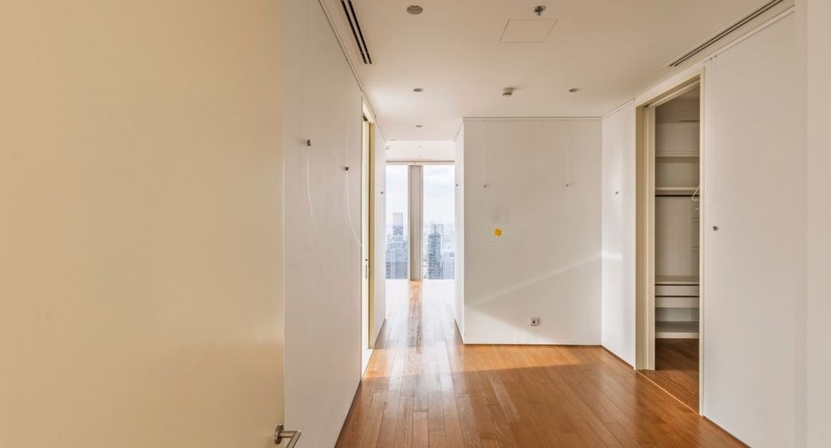 Condo en alquiler y en venta de 2 habitaciones en Sathon, Bangkok