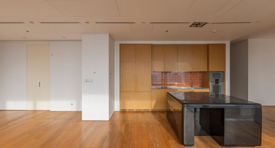 Condo en alquiler y en venta de 2 habitaciones en Sathon, Bangkok