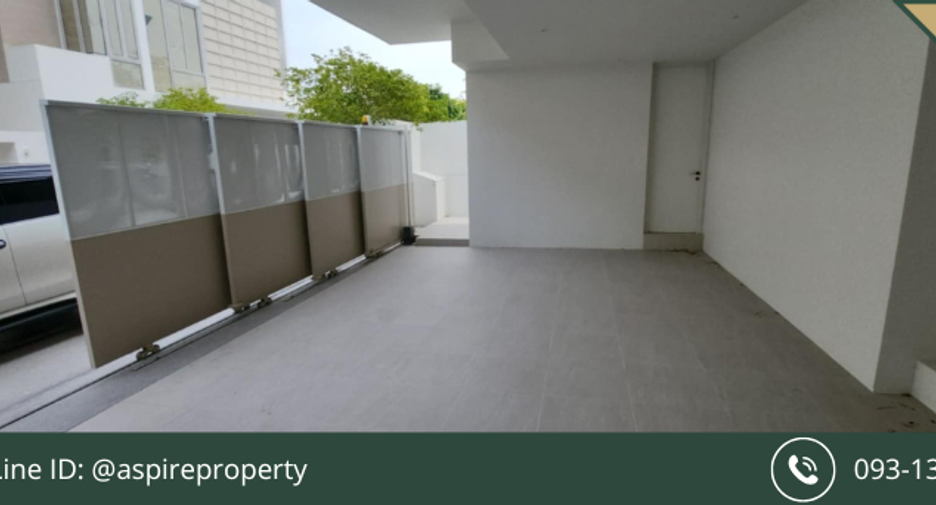 For rent 4 bedrooms house in Wang Thonglang, Bangkok