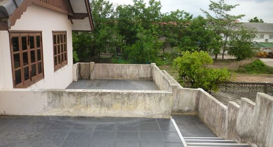 À vendre studio maison à Khlong Sam Wa, Bangkok