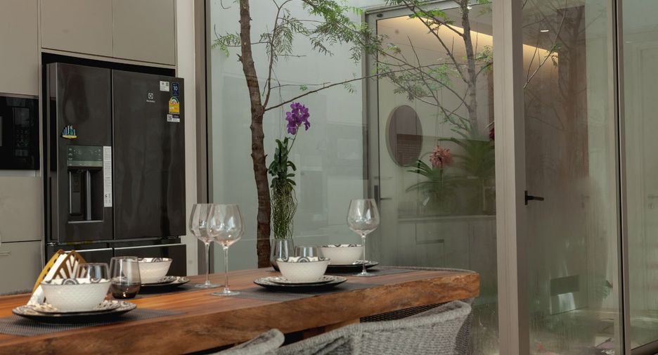 For sale 4 bedrooms house in Thalang, Phuket