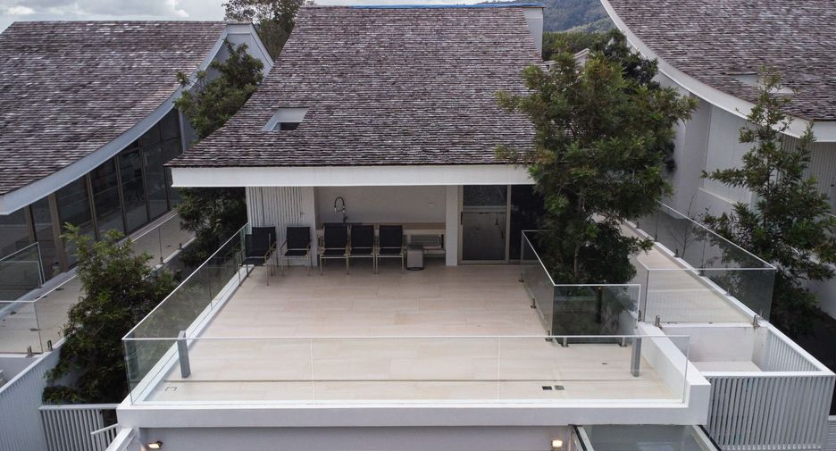 For sale 4 bedrooms house in Thalang, Phuket