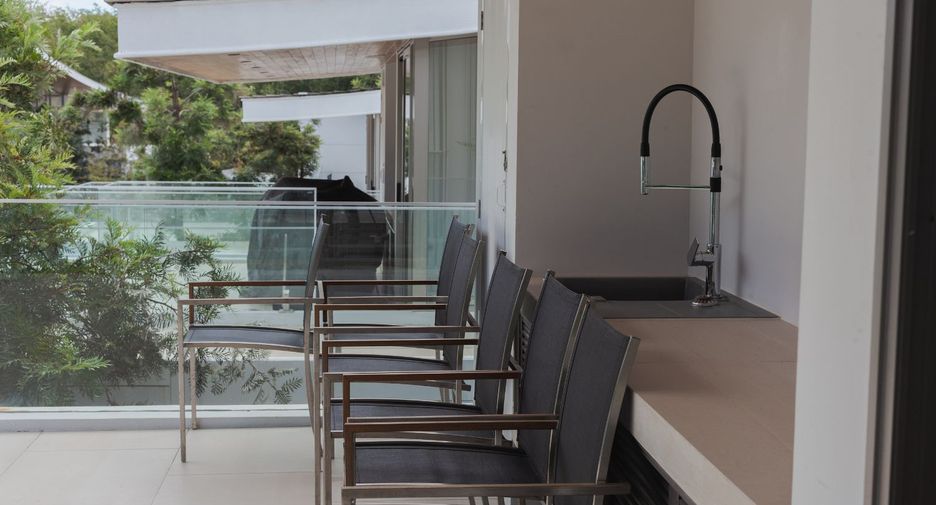 For sale 4 bedrooms house in Thalang, Phuket