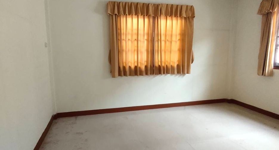 Casa en venta de estudio en Bang Khae, Bangkok
