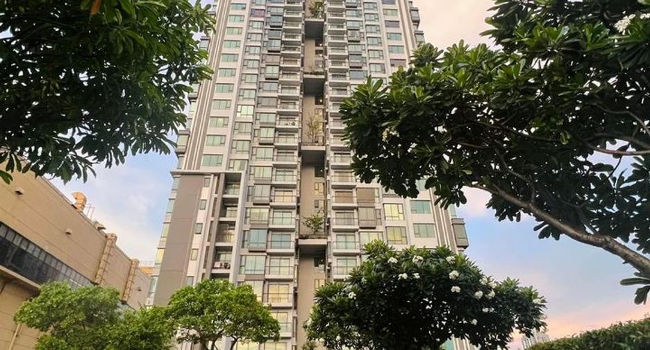 Condo en venta de 2 habitaciones en Khlong Toei, Bangkok