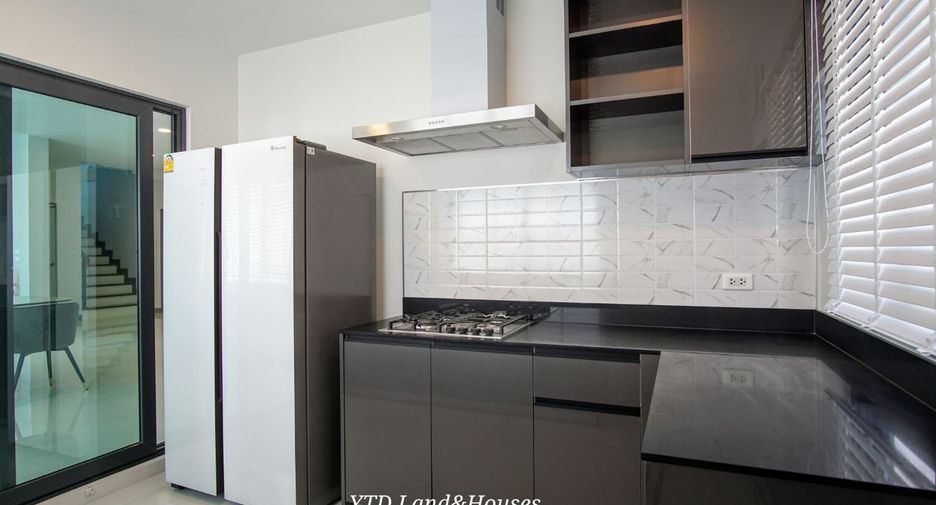 For rent 4 bedrooms house in Bang Phli, Samut Prakan