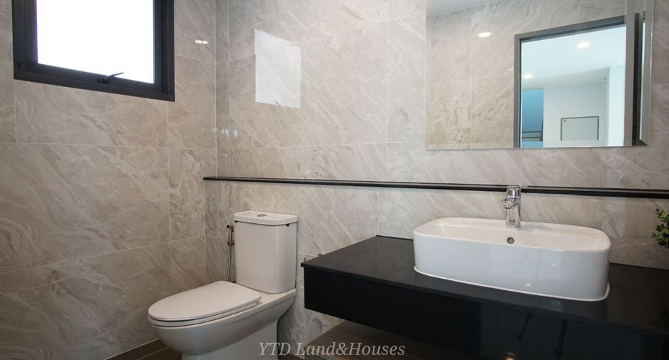 For rent 4 bedrooms house in Bang Phli, Samut Prakan