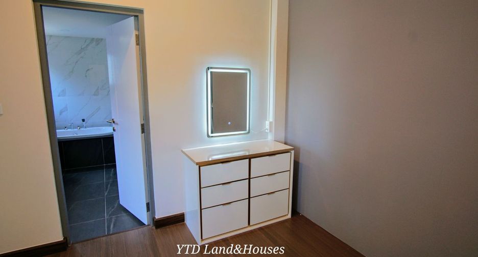 For rent 4 bedrooms house in Bang Phli, Samut Prakan