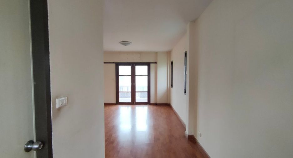 For sale studio house in Lat Krabang, Bangkok